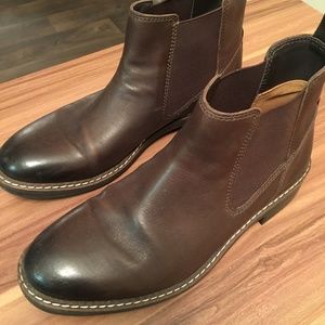Clarks Leather Chelsea Boot Size 8 M
